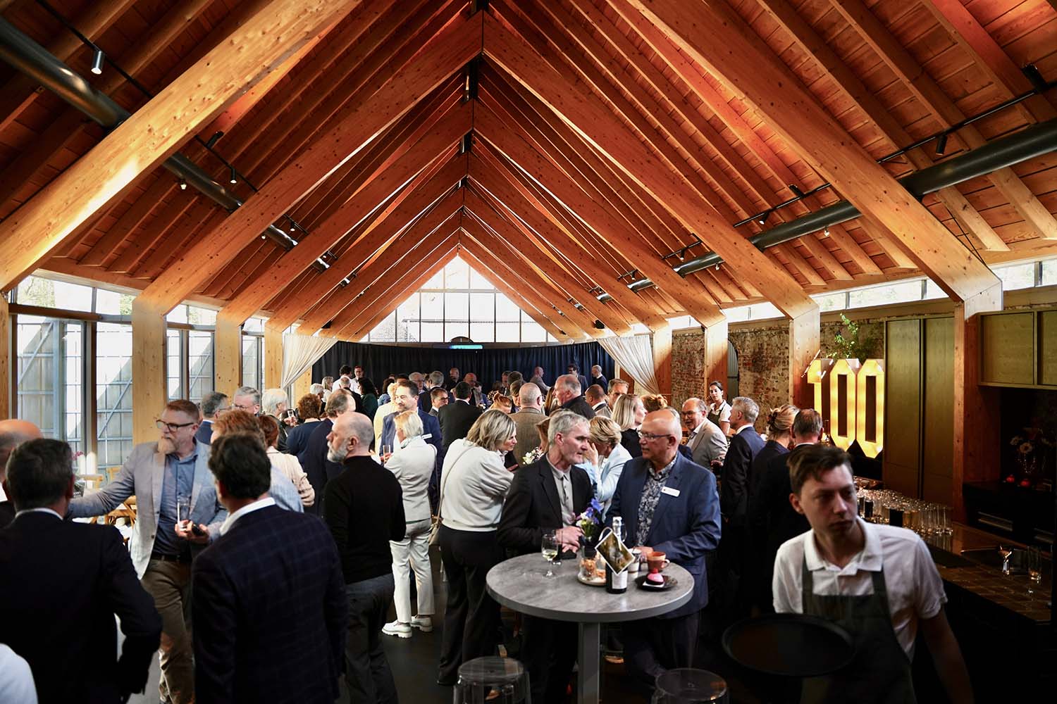Van der Stappen_uitvaartzorging_100 jaar_feest leveranciers